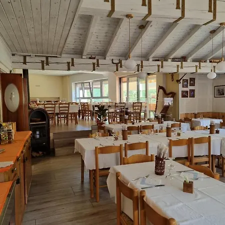 Trattoria All'alpino Panzió