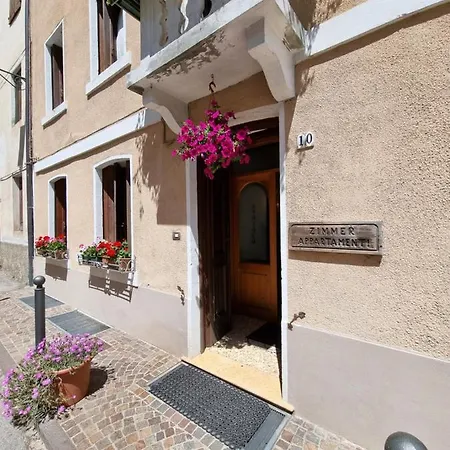 Trattoria All'alpino Frühstückspension *